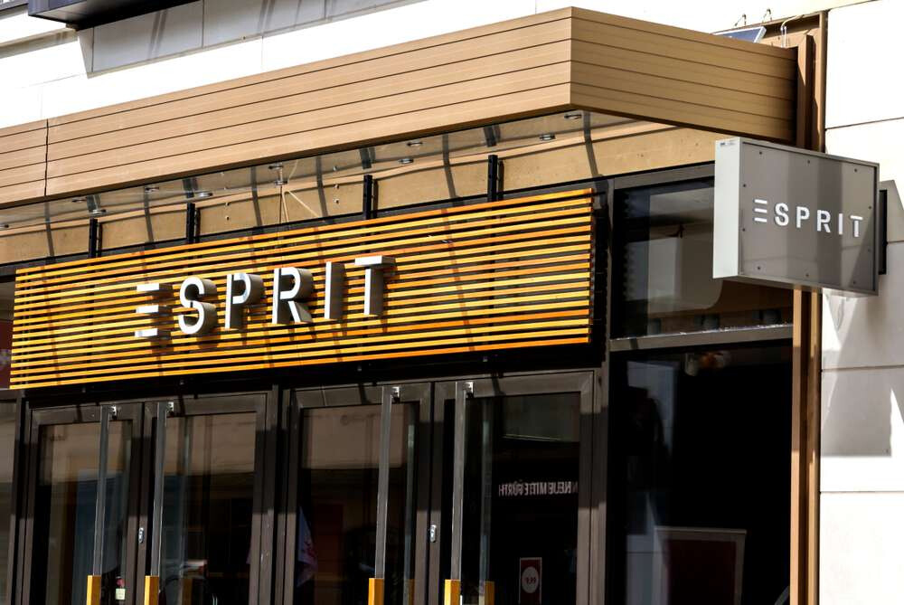 Esprit İflas Etti